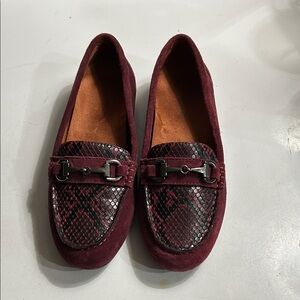 New Vionic Burgundy Leather and SuedeLoafers with Snake Print Detail, size 7.5